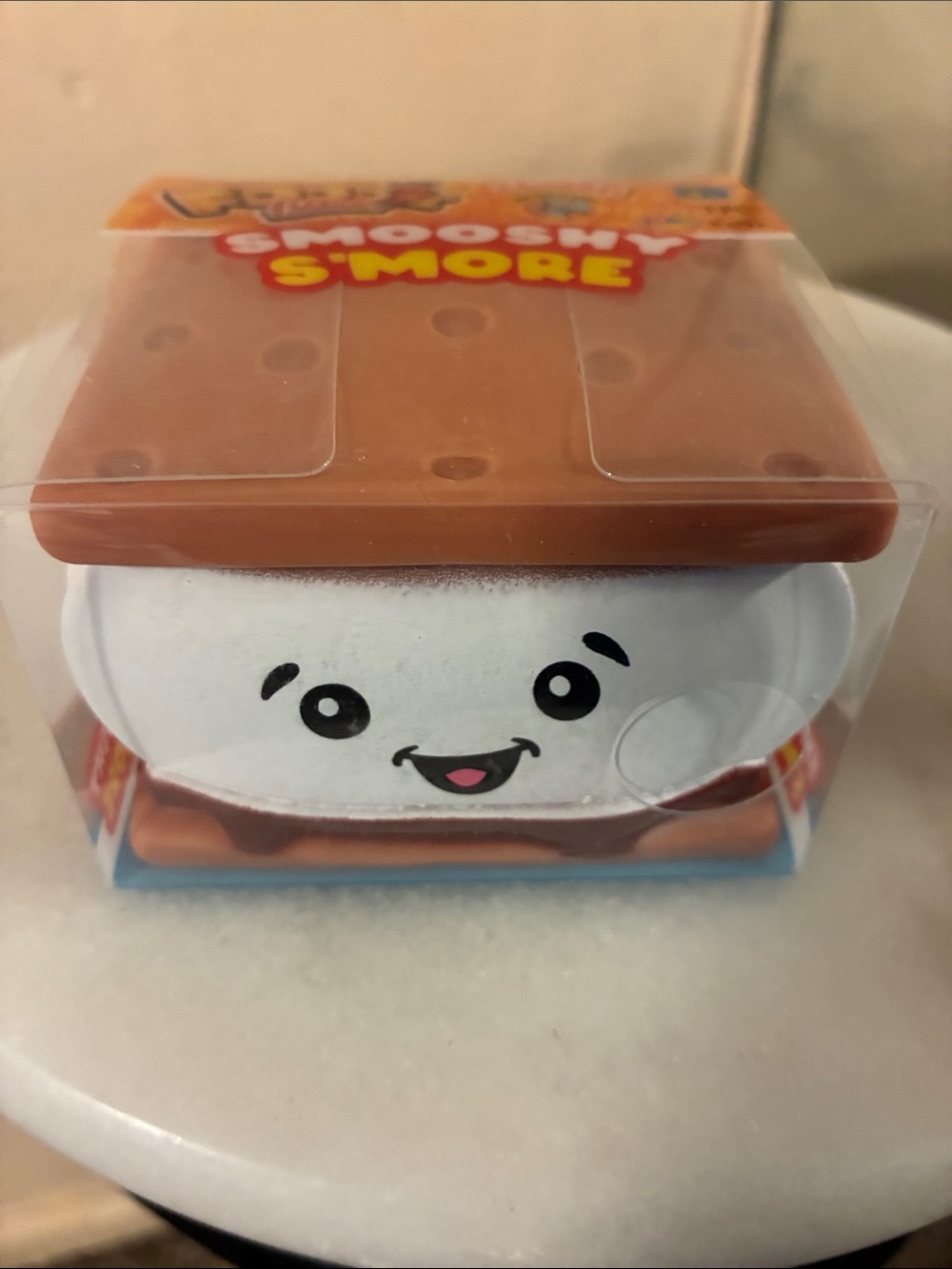 Foodie Fusion Smooshy S’more White & Brown Squishy Kids Toy